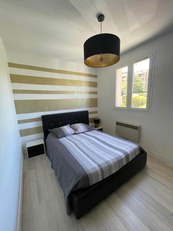 T2 Proche Plage Carqueiranne Kültér fotó